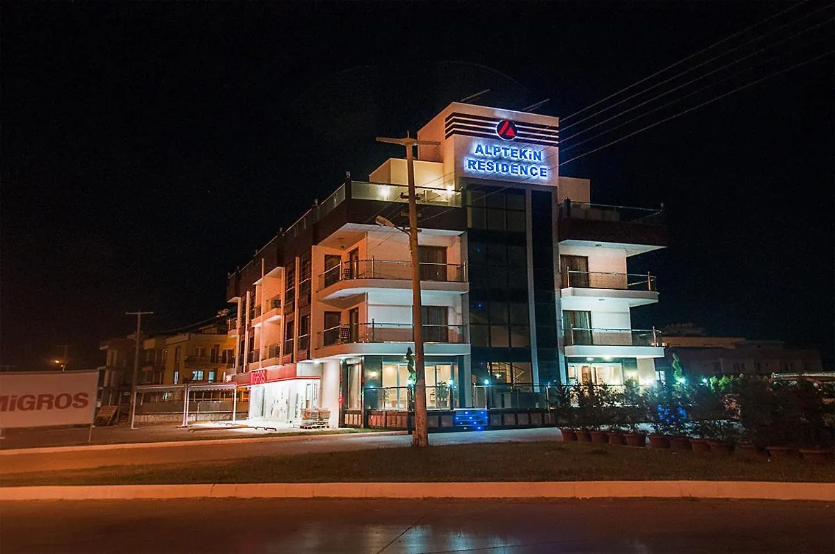 מלון Ürkmez Alptekin Otel