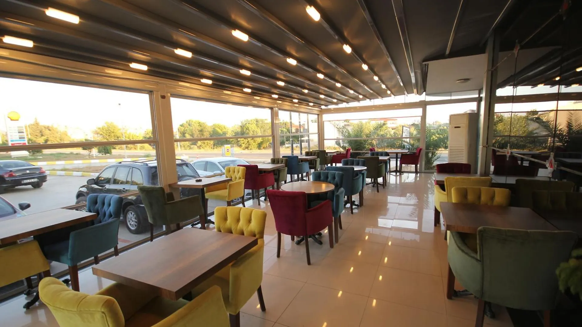 *** מלון Ürkmez Alptekin Otel טורקיה