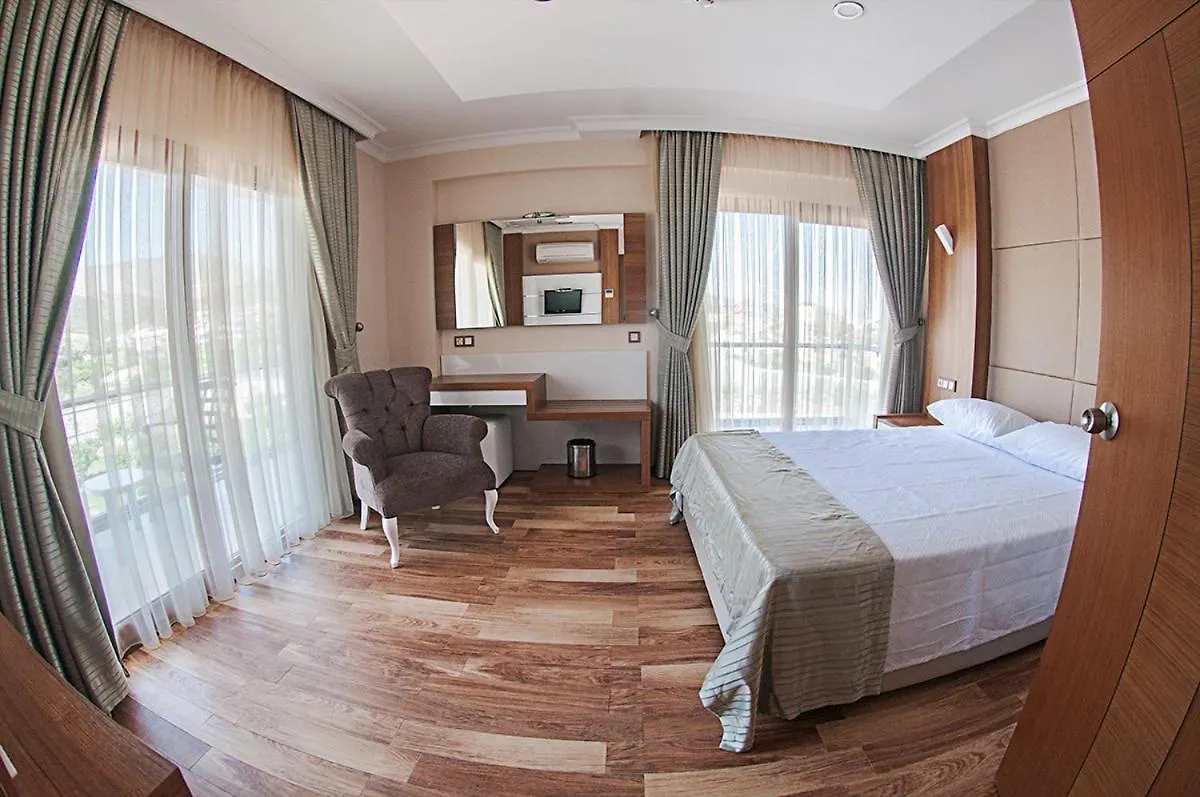 Ürkmez Alptekin Otel