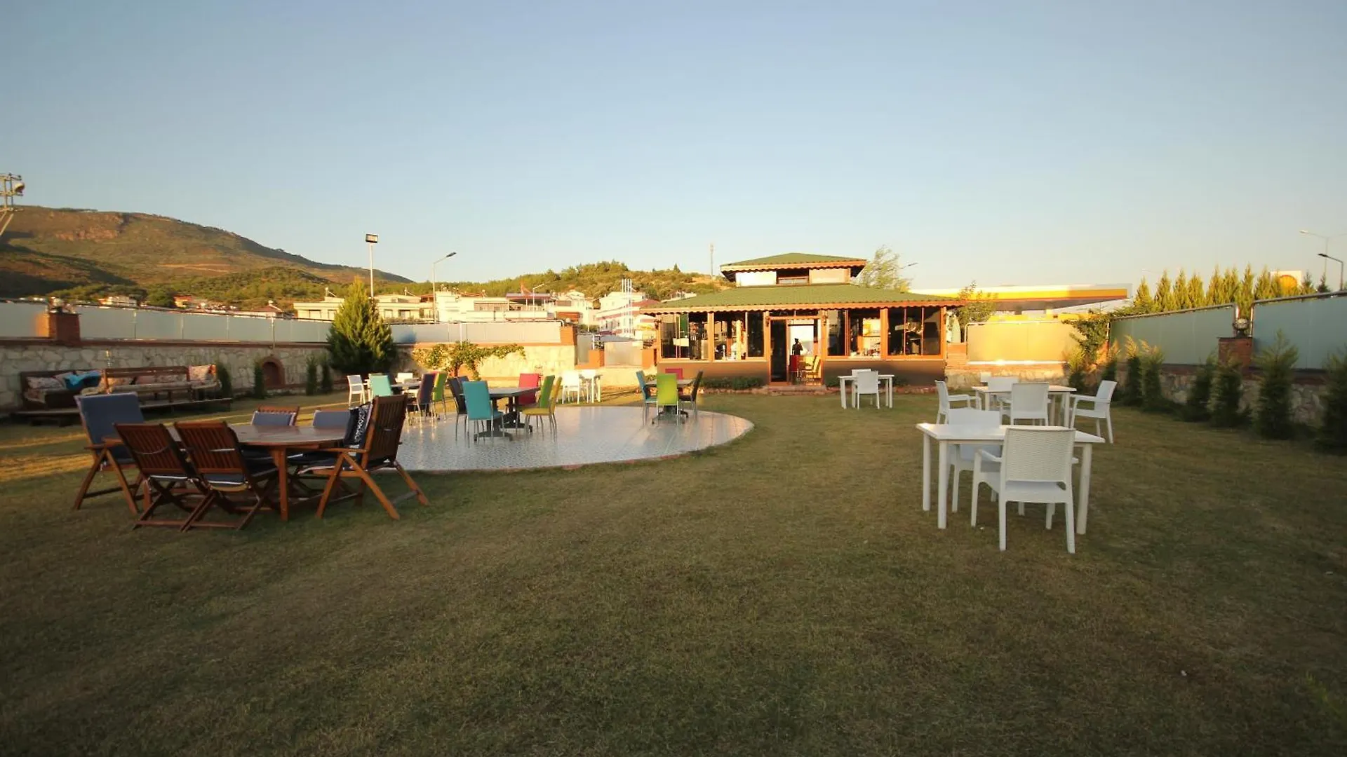 Ürkmez Alptekin Otel 3*,  טורקיה
